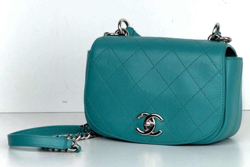 Chanel Stitched Covered CC Flap Mini Bag in Quilted Turquoise Calfskin 2017 E-5